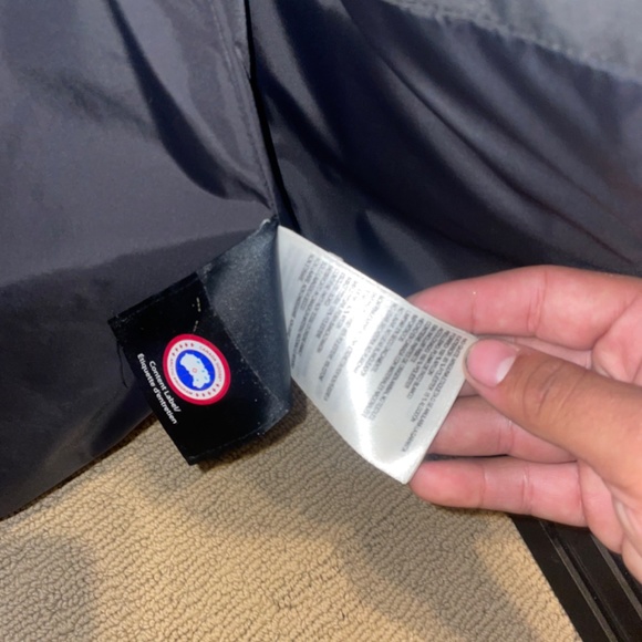 Men’s Canada Goose Vest - Picture 2 of 6